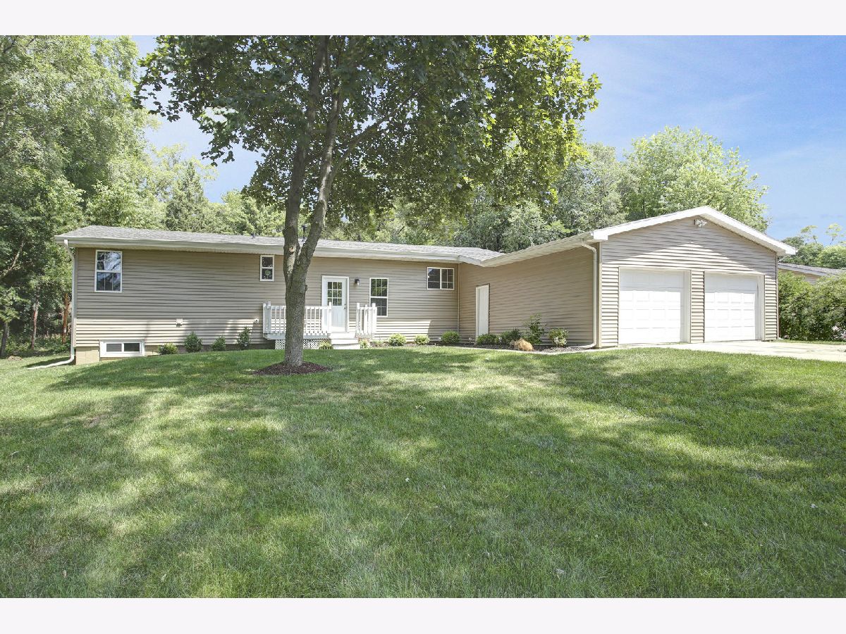  Sold Elkhorn Wisconsin, W5132 Strawberry Hill