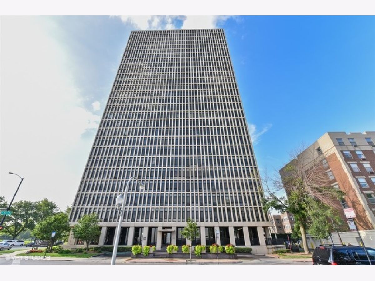 Condominiums Rented Quadrangle Condos Chicago Illinois, 6700 South Shore