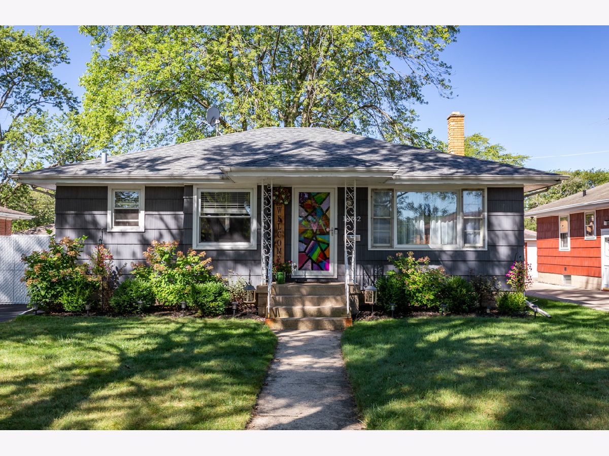 Homes Sold Lansing Lake Gardens Lansing Illinois, 18732 Bernadine