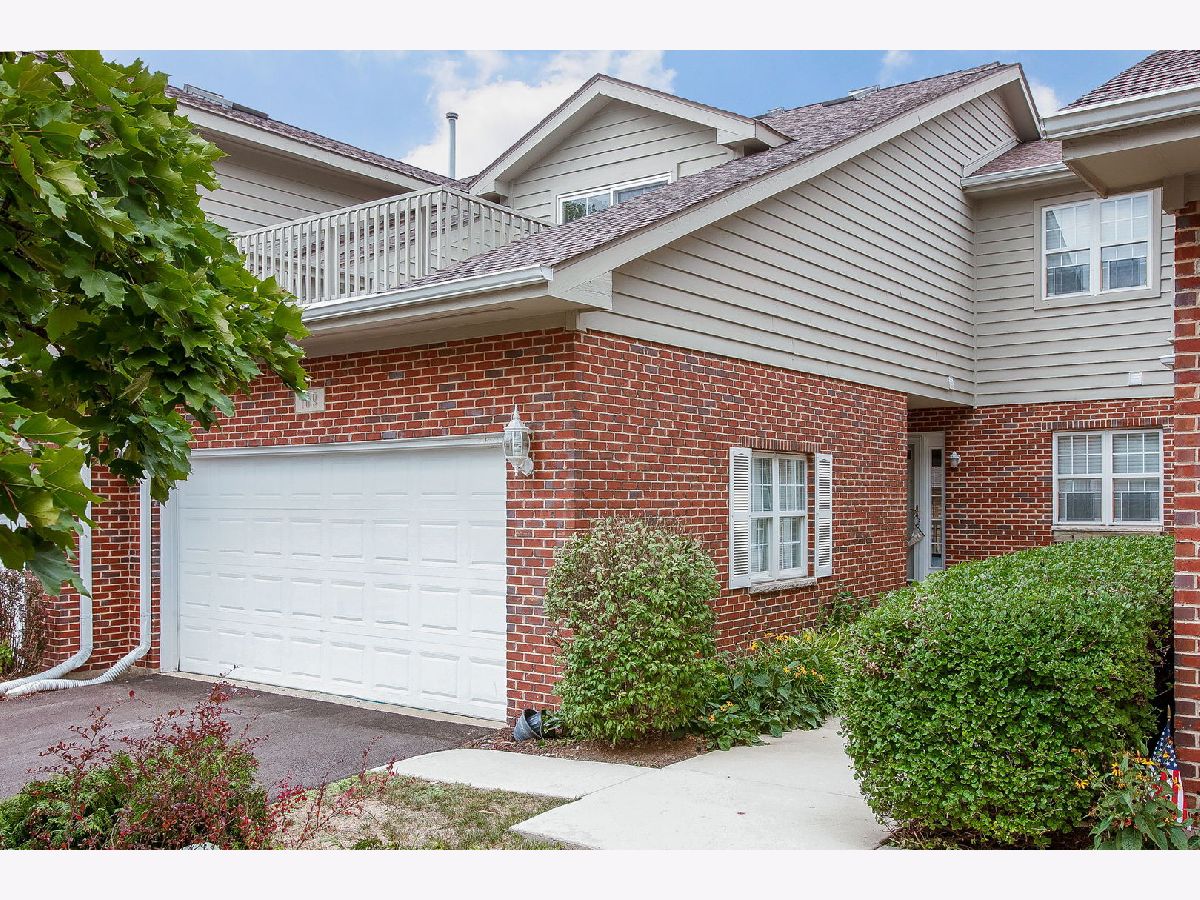 Townhomes & Condos & Homes Sold Willow Creek Willow Springs Illinois, 109 Willow Creek