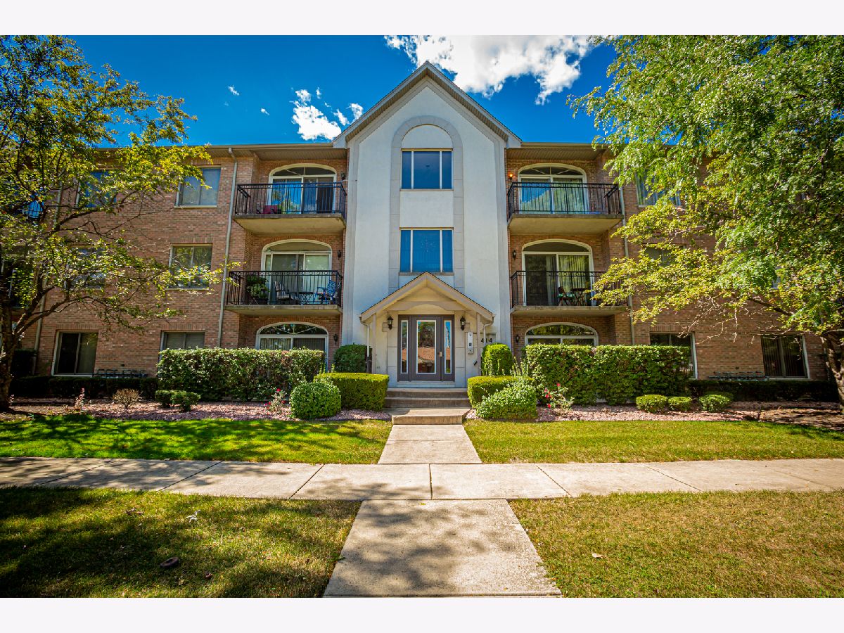 Condos & Townhomes Sold Chelsea Lane Hickory Hills Illinois, 9414 77th