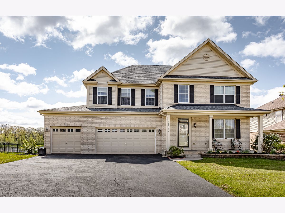 Homes Sold Maple Hill Lockport Illinois, 16551 Mckenzie