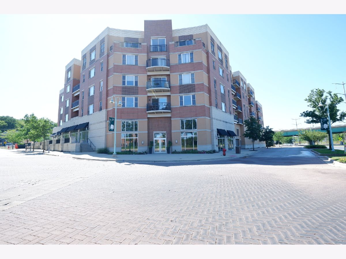 Condominiums Sold Market Street West Willow Springs Illinois, 300 Village Circle