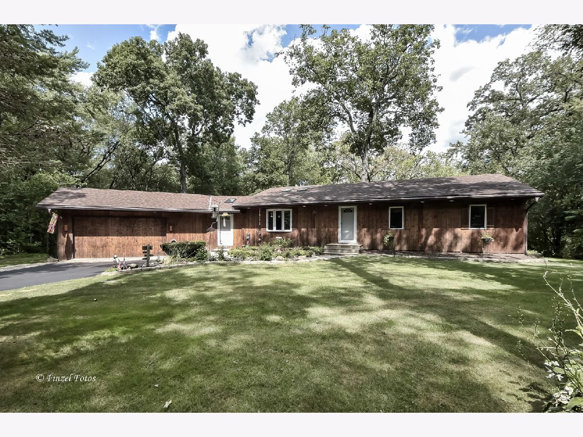 Homes & Condominiums Sold Todd Woods Woodstock Illinois, 610 Hickory