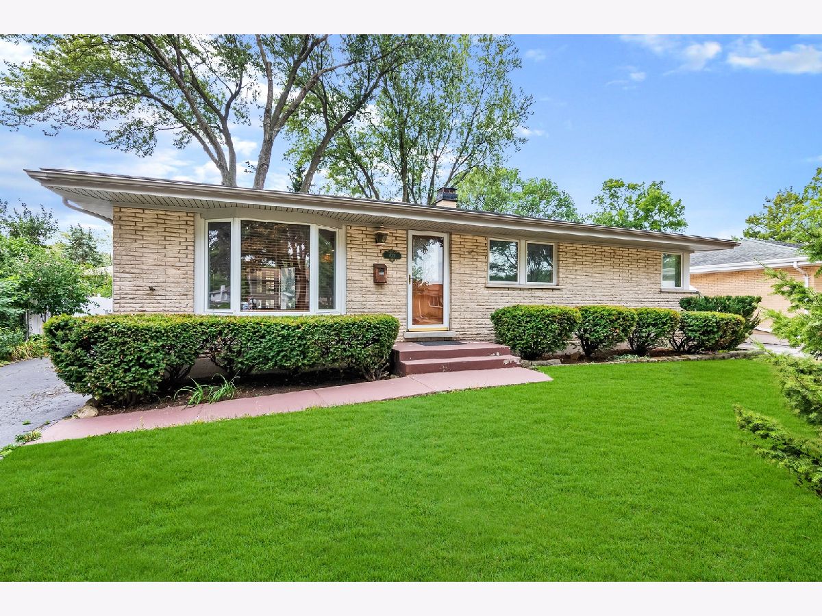 Homes Sold Lullos Green Meadows Addison Illinois, 623 Beach