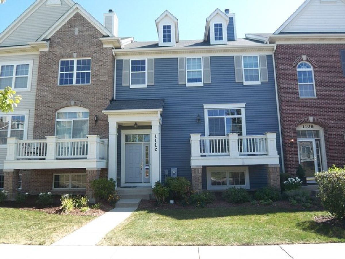 Townhomes & Condos Rented Fountains At Town Center Carol Stream Illinois, 1112 Bartholdi