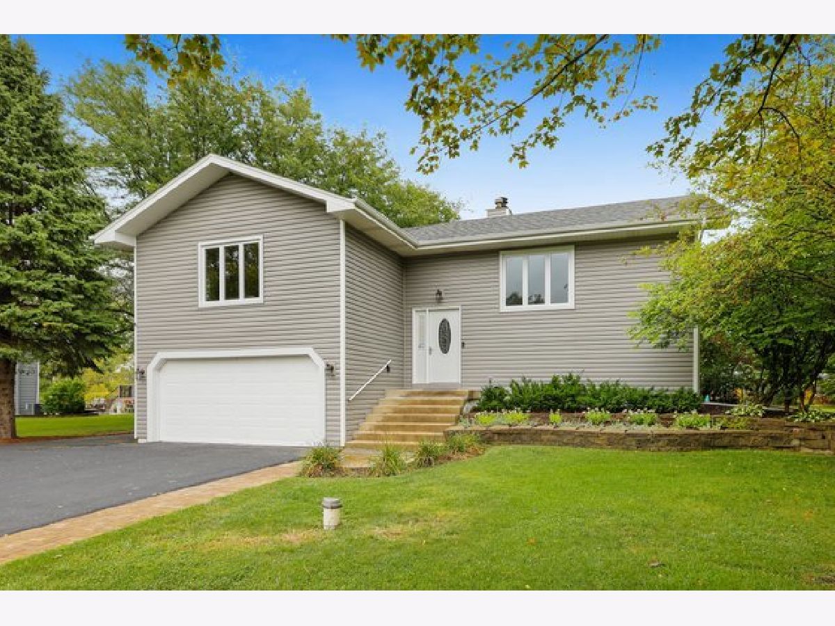 Homes & Condos & Townhomes Sold Wolf Creek Plainfield Illinois, 12217 Leona