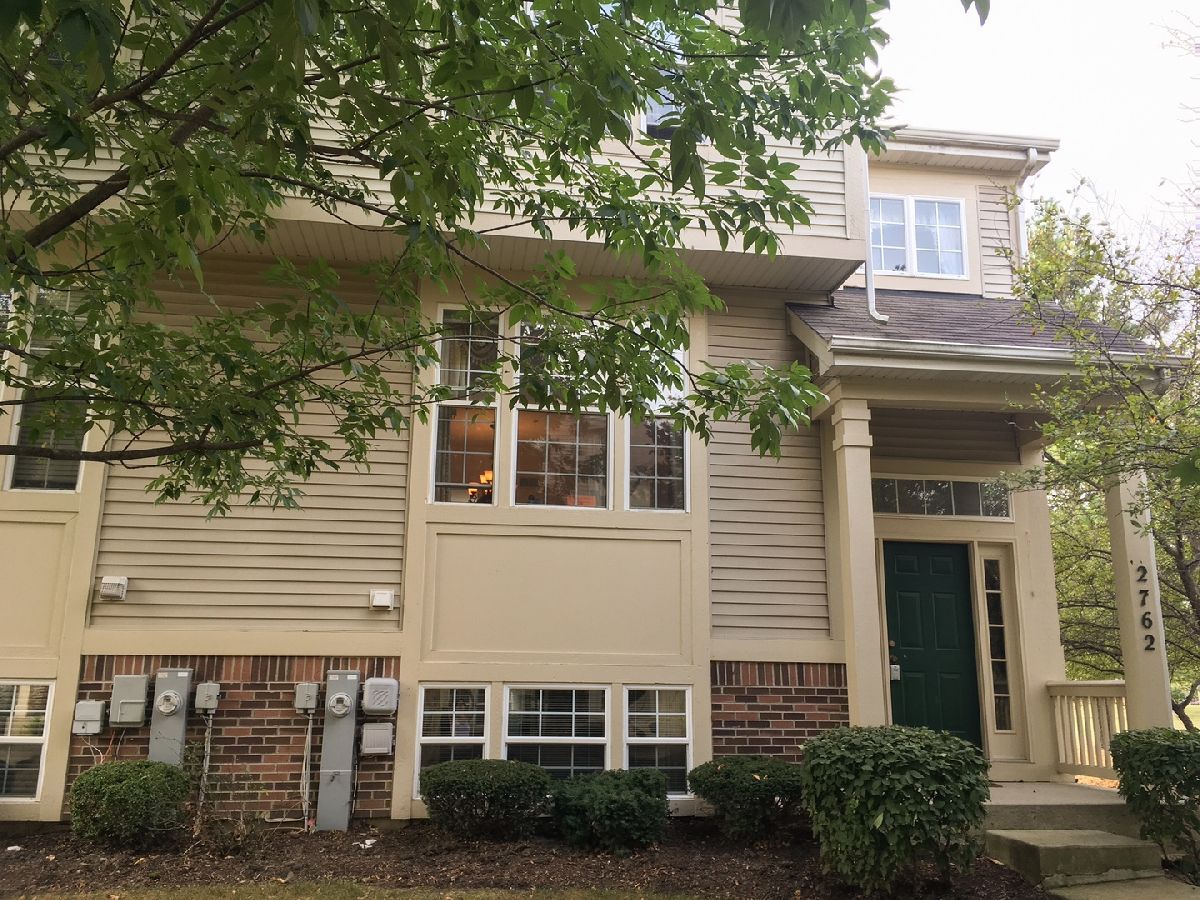 Townhomes & Homes Rented Greenwood Place Arlington Heights Illinois, 2762 Greenwood