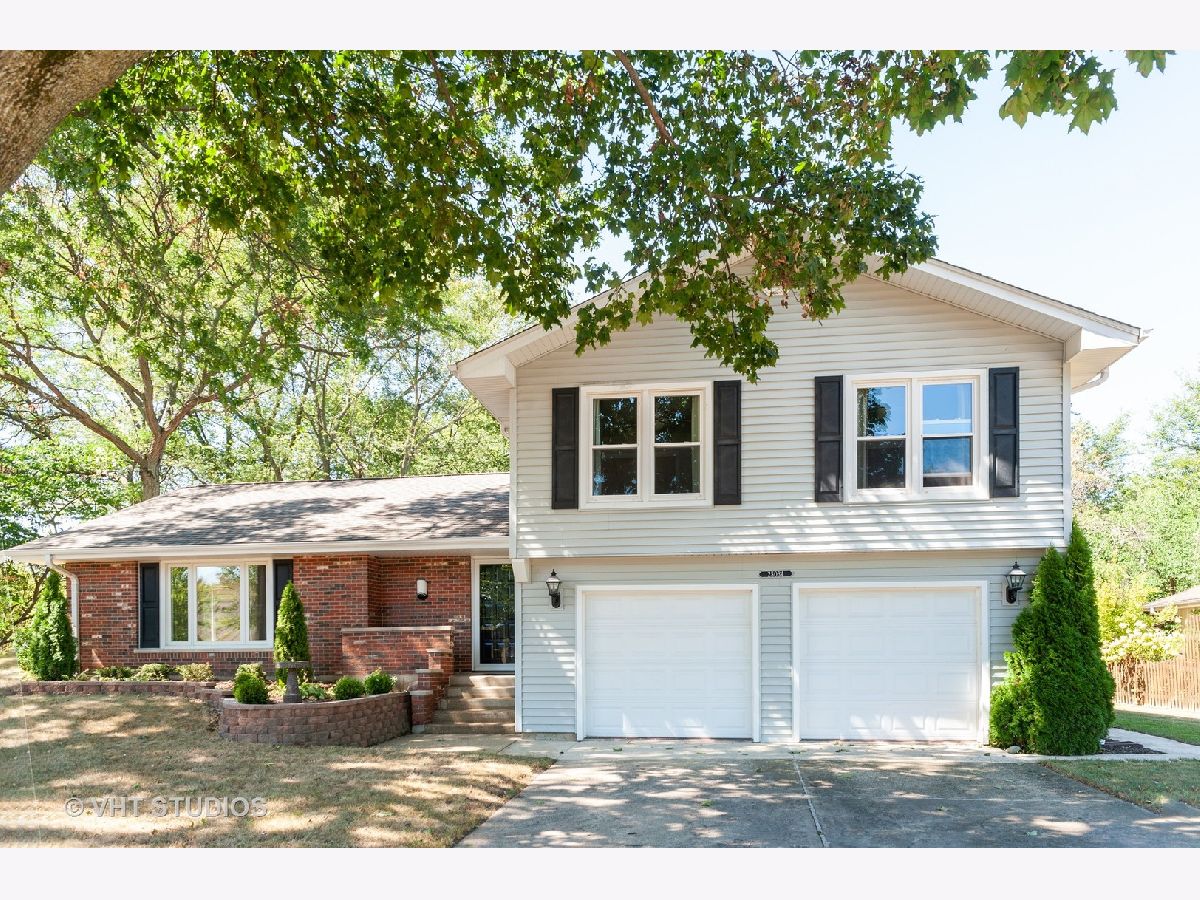 Homes Sold Lincoln Hill Glen Ellyn Illinois, 2S034 Sheffield