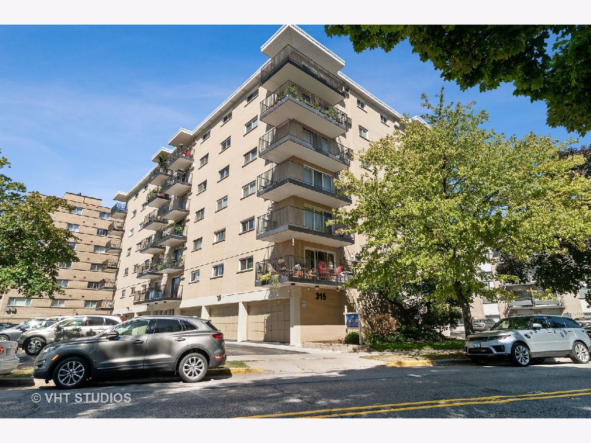 Condominiums Sold Canterbury Condominiums Forest Park Illinois, 315 Des Plaines