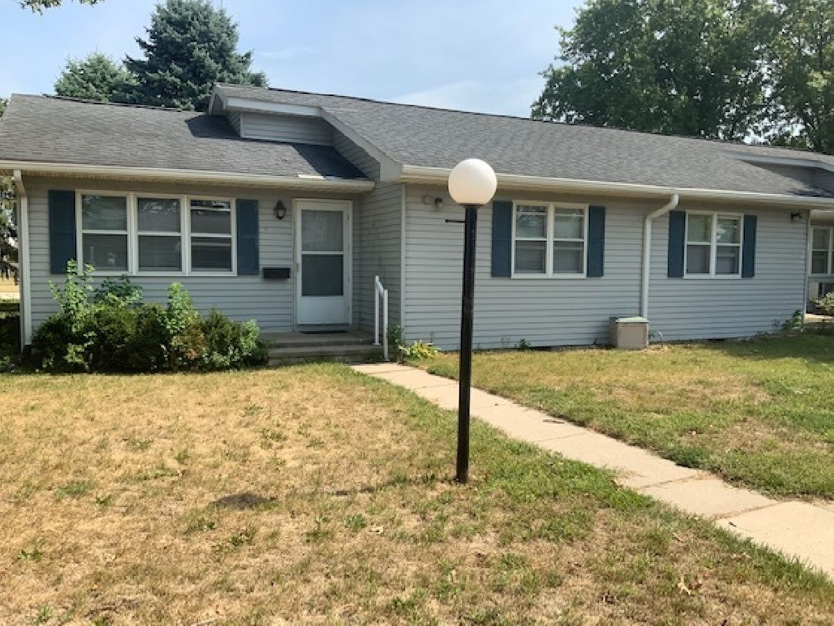  Rented Prophetstown Illinois, 10 Grove