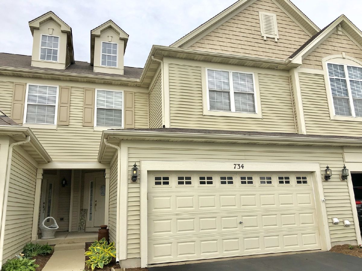 Homes & Townhomes Rented North Grove Crossings Sycamore Illinois, 734 Amherst