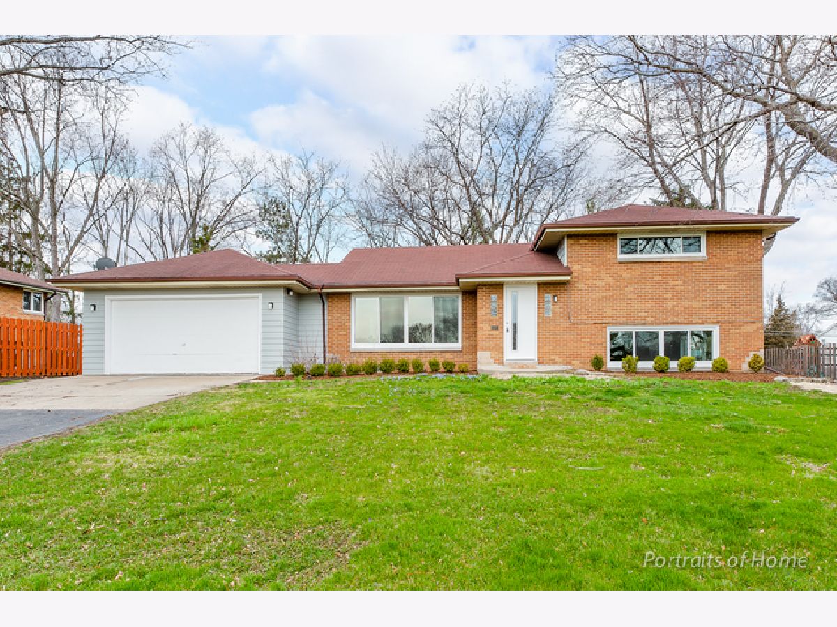  Rented Medinah Illinois, 6N230 Acacia
