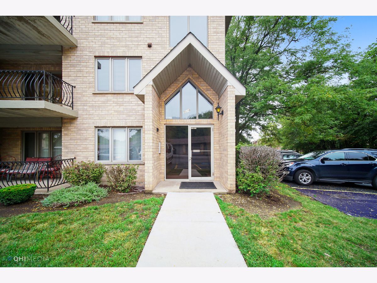 Condominiums Sold Shadow Creek Oak Forest Illinois, 5110 Shadow Creek