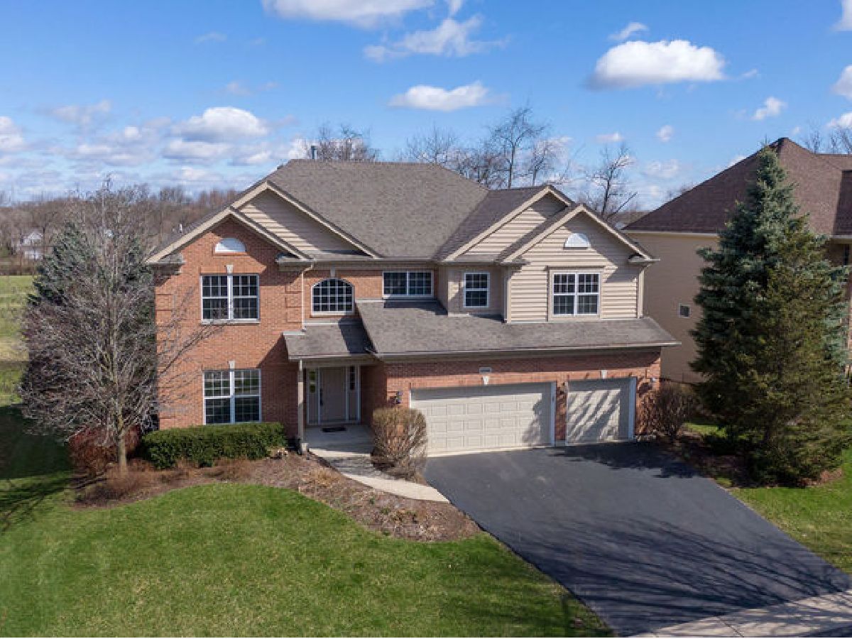 Homes Sold Native Run Crystal Lake Illinois, 696 Blackthorn