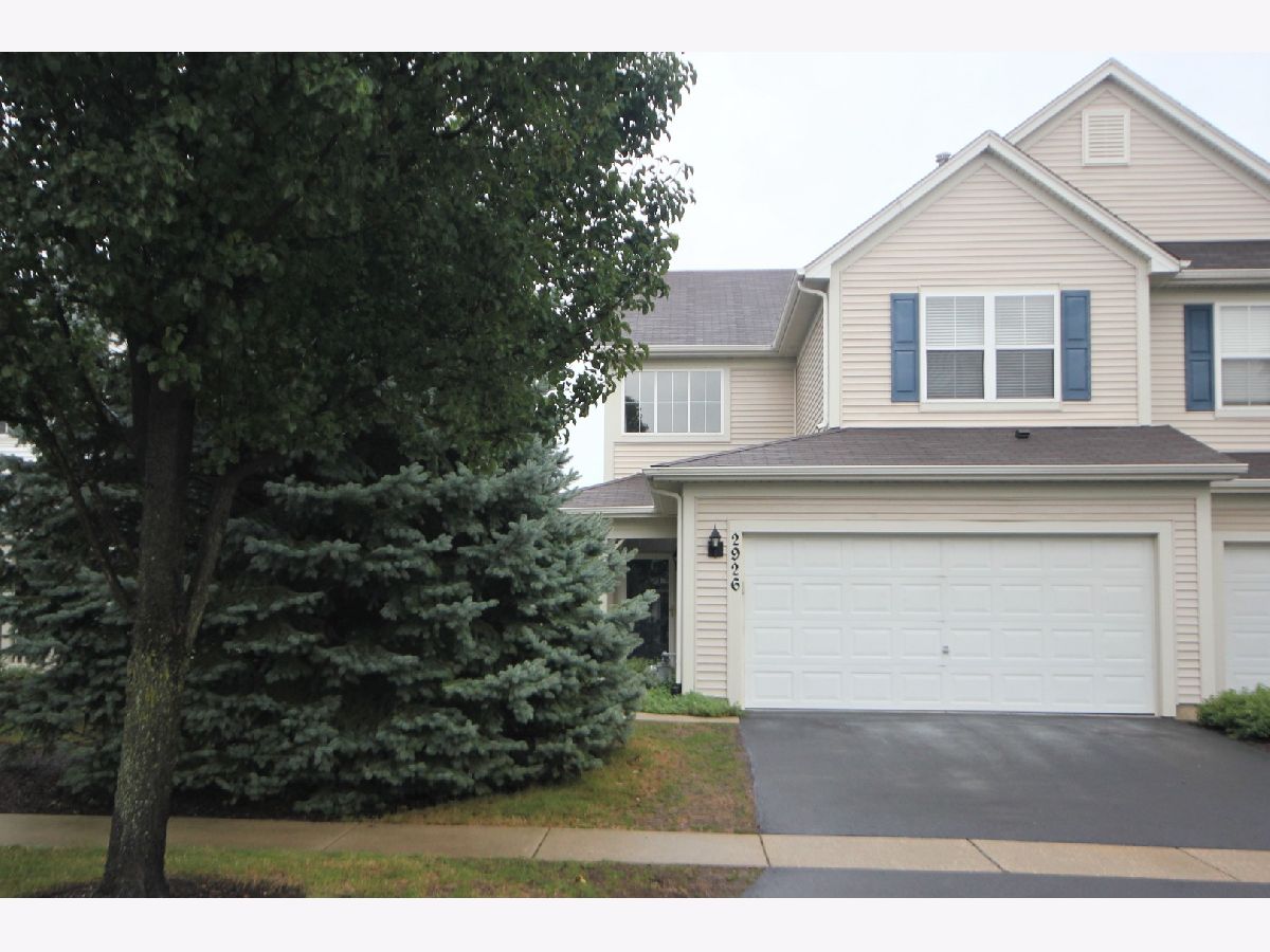 Harvest Hills St Charles IL, Townhomes & Condos & Homes For Sale & For