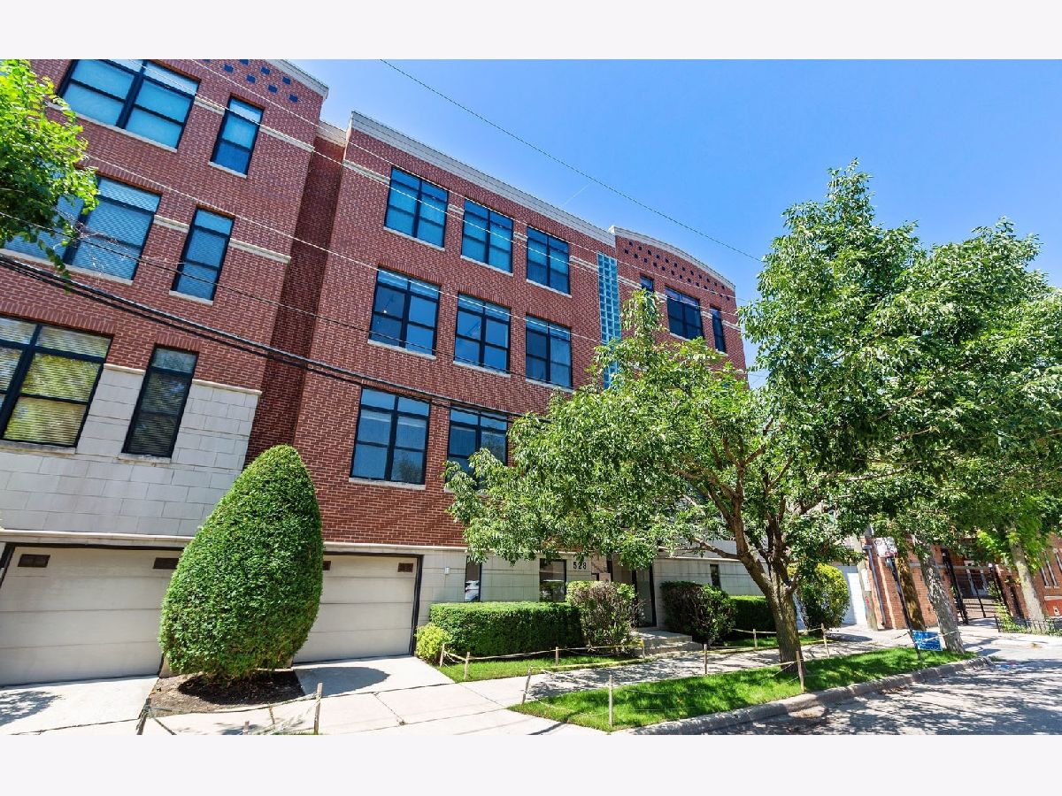 Condominiums Sold Elizabeth Street Lofts Chicago Illinois, 528 Elizabeth