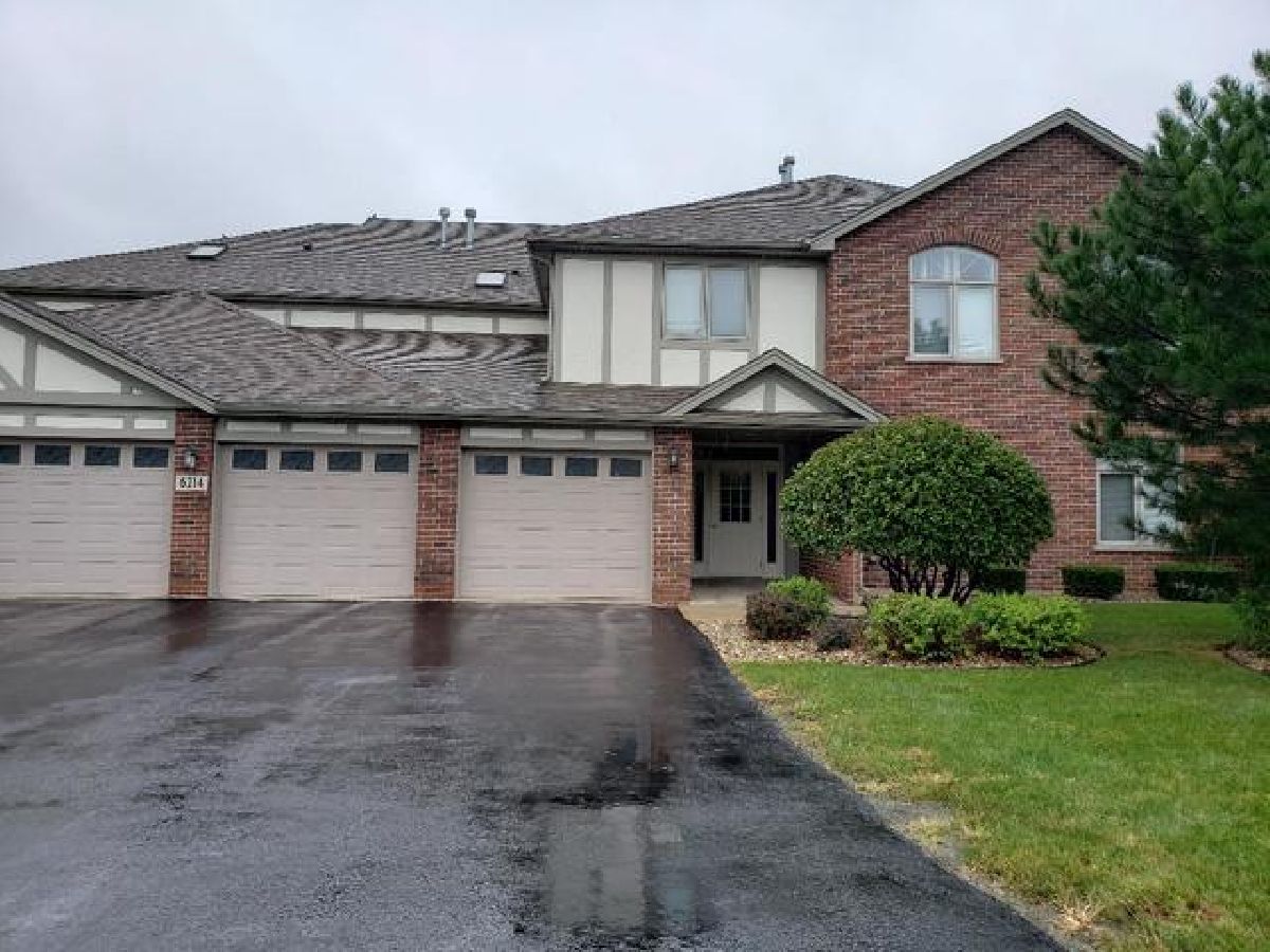 Condos & Townhomes & Homes Sold Misty Pines Tinley Park Illinois, 6214 Misty Pines