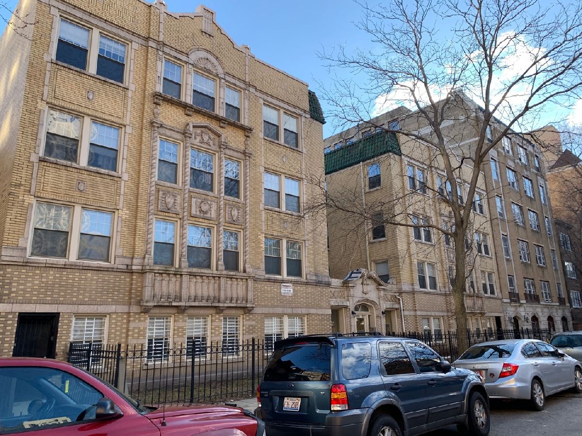 Condos & Townhomes & Homes Rented Margate Park Chicago Illinois, 911 Carmen
