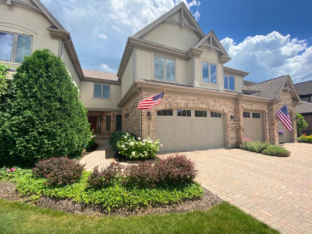 Townhomes Sold Mackenzie Place Wheaton Illinois, 2027 Mackenzie