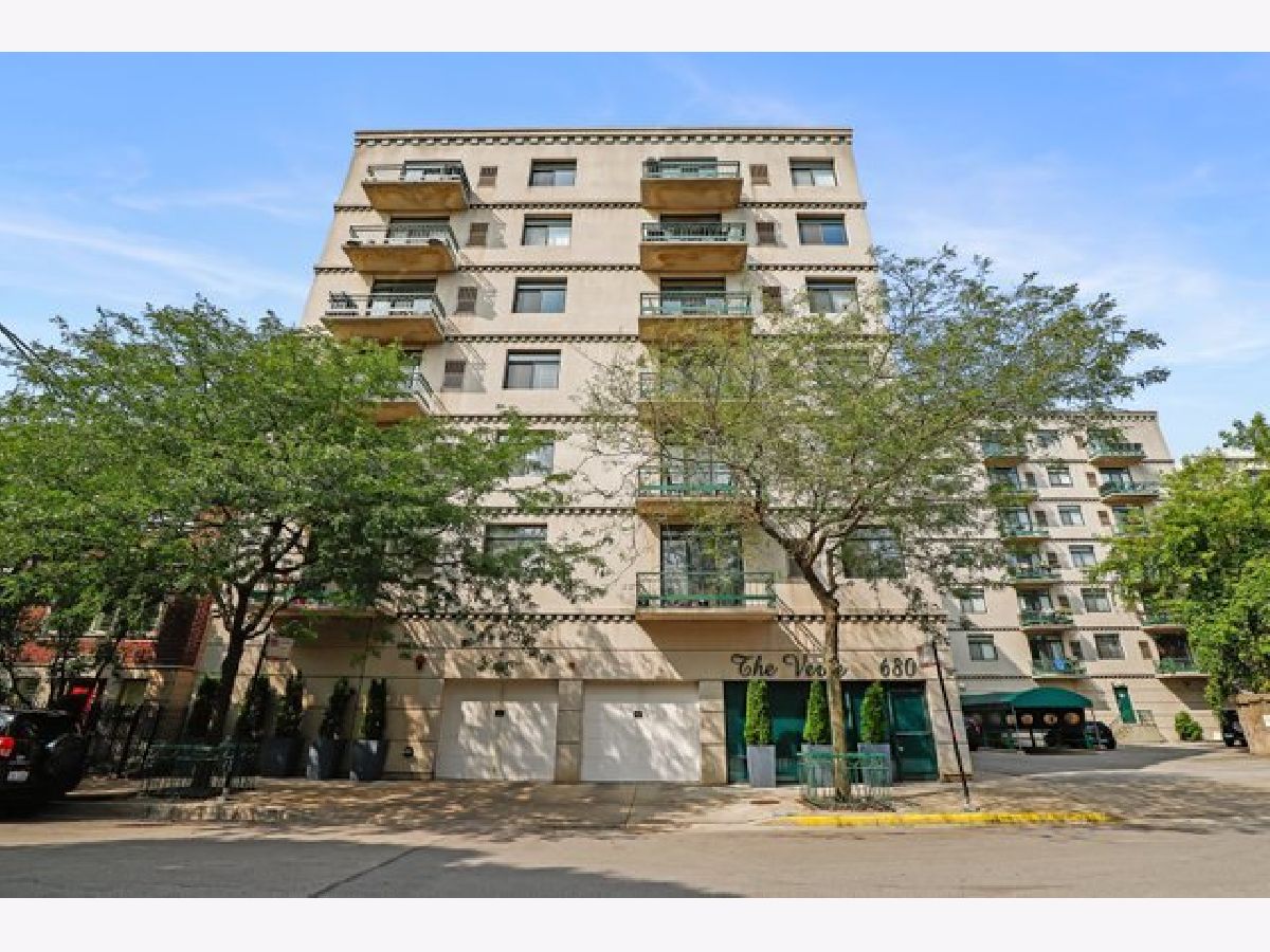 Condominiums Sold The Verde Chicago Illinois, 680 Green