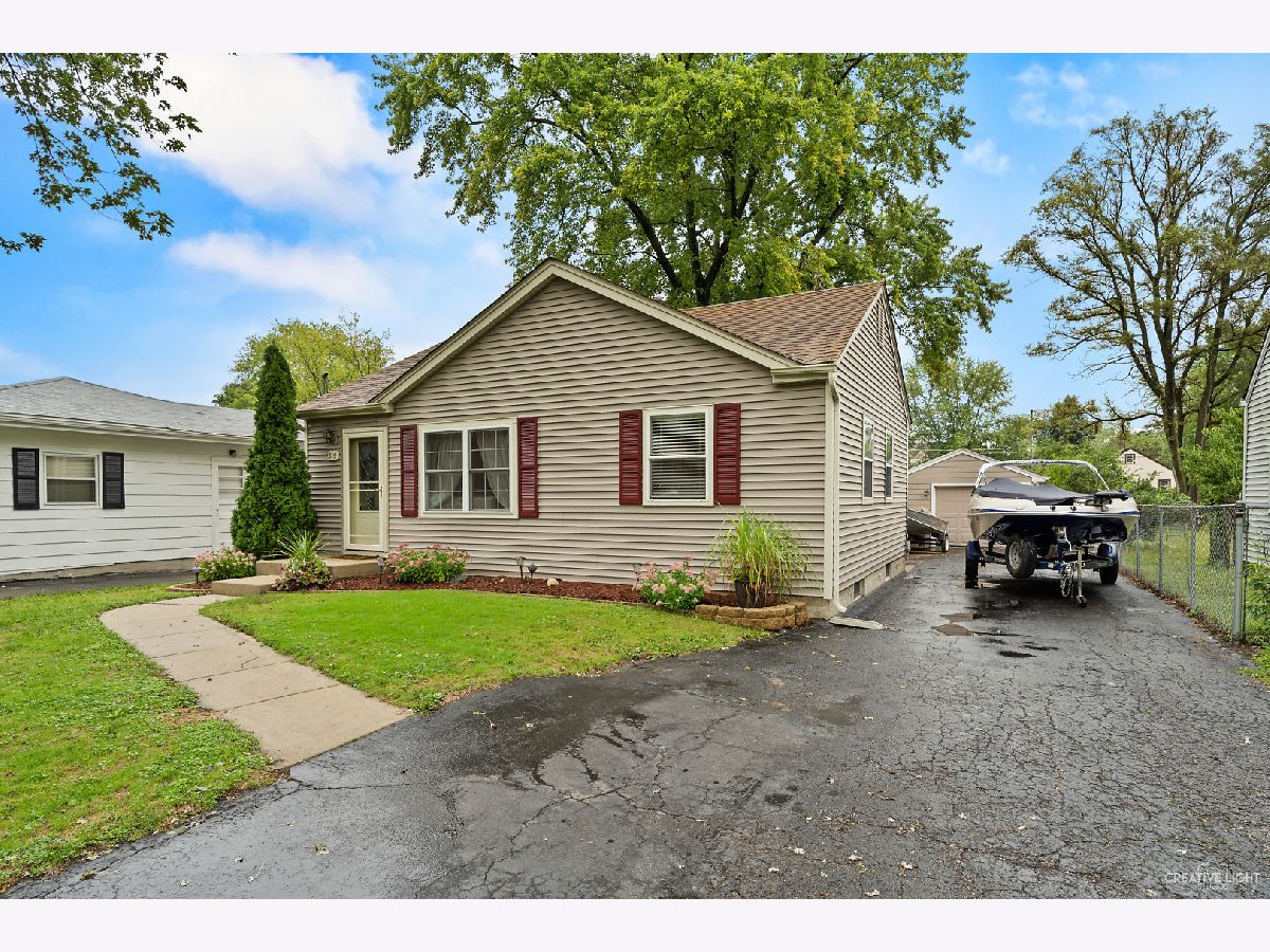 Homes Sold Hollywood South Elgin Illinois, 319 Riverview