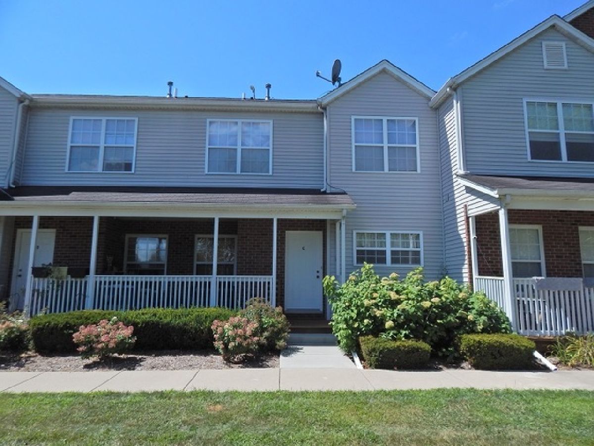 Condominiums Rented Stoneshire Condominiums Hampshire Illinois, 101 Stoneshire