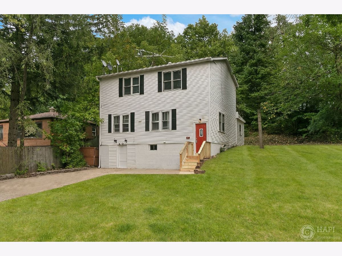 Homes Sold Hollisters Hollywood Fox Lake Illinois, 45 Holly