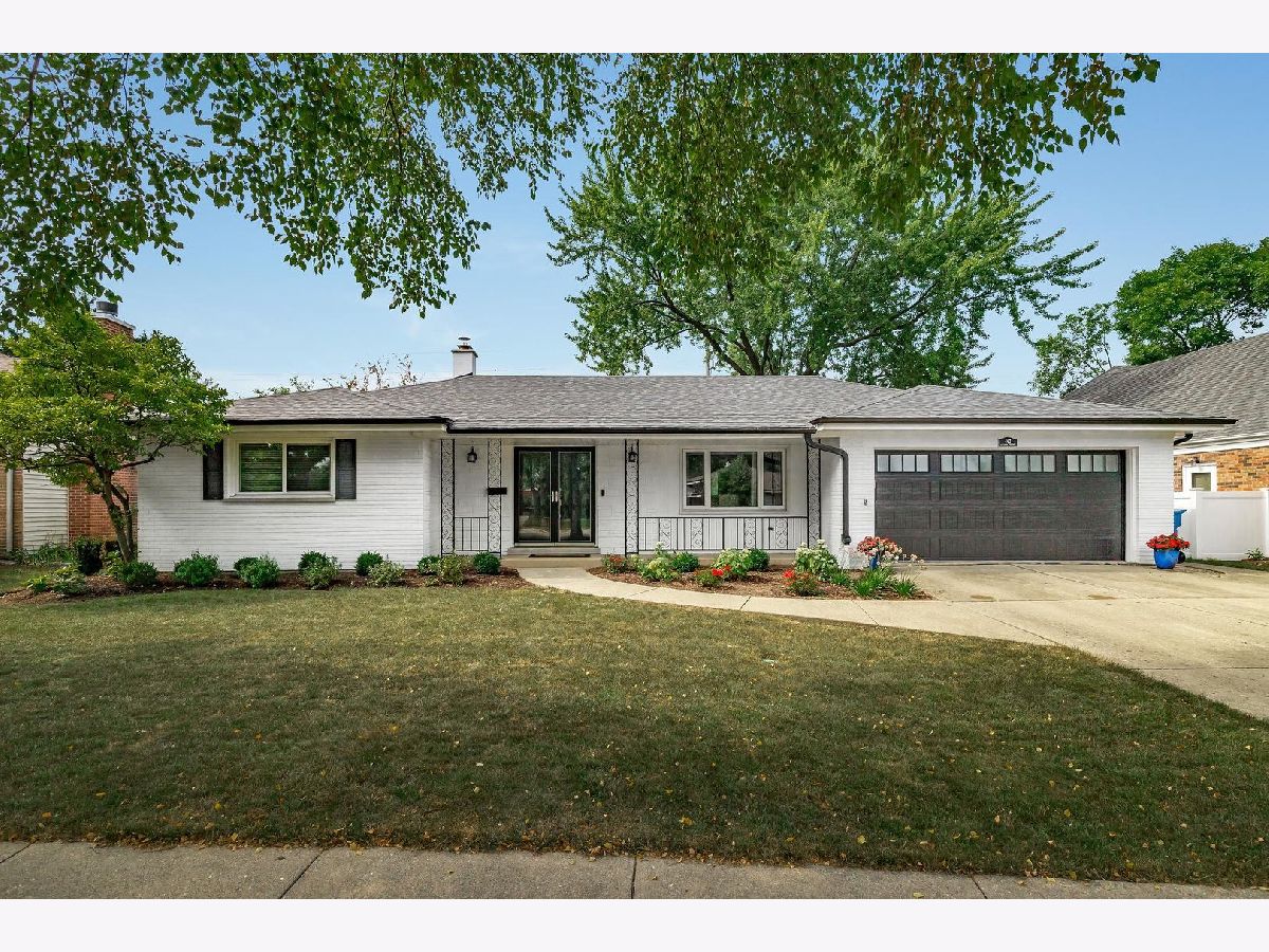 Homes Sold Stratford Hills Elmhurst Illinois, 462 Allison