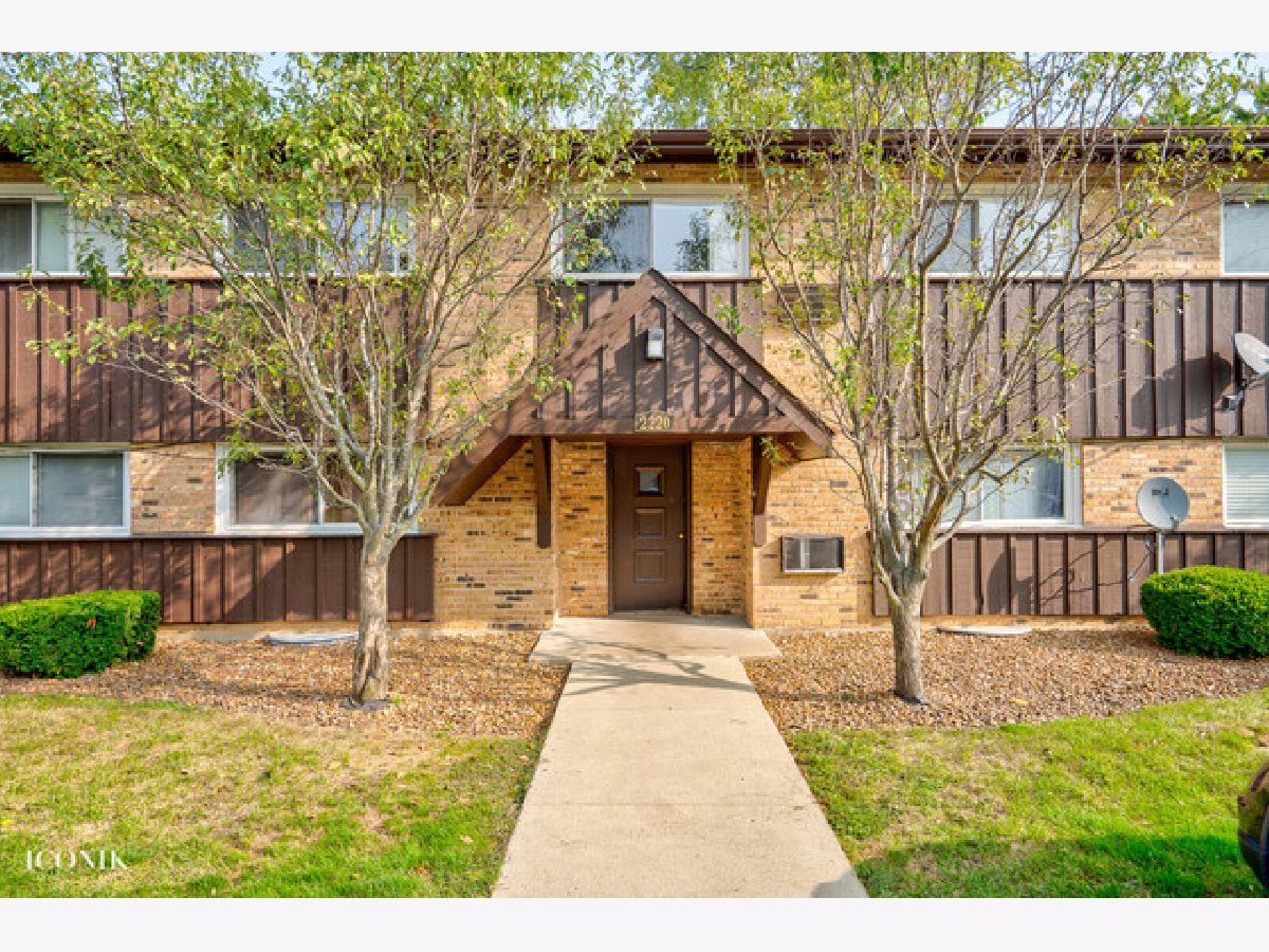 Condominiums Rented Arbor Park Downers Grove Illinois, 2220 Arbor