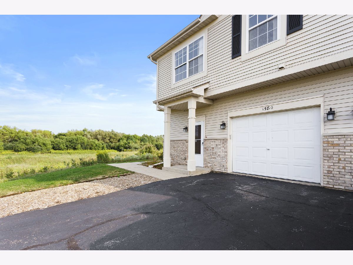 Homes & Condominiums Sold Oakbrook Woods Belvidere Illinois, 1580 Chrysler
