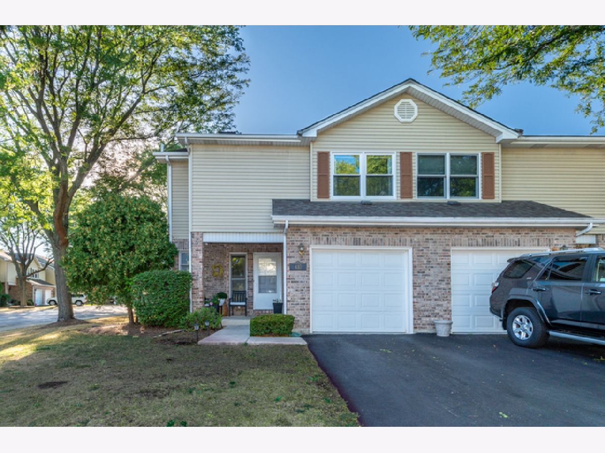Townhomes Sold Wenbriar Square Addison Illinois, 410 Wenbriar