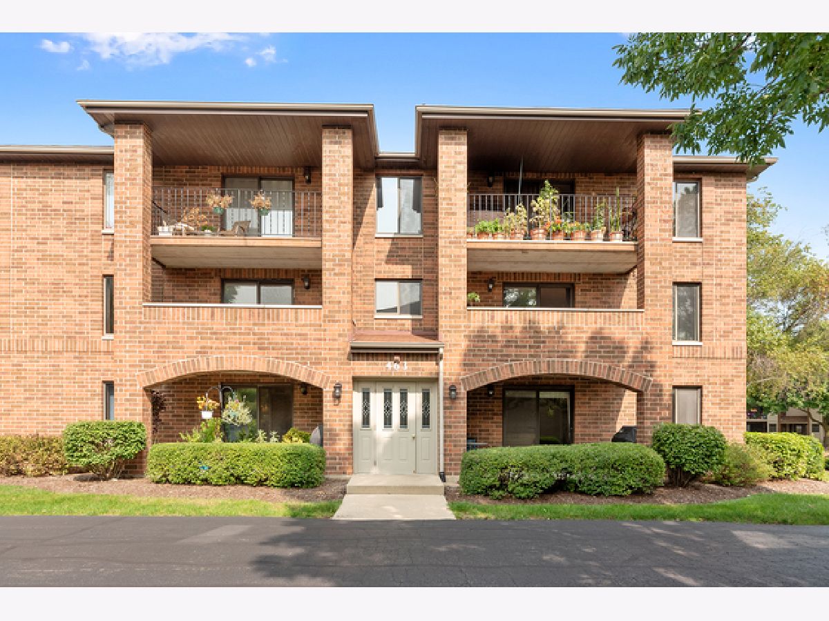 Condominiums Sold Valley Condominiums Naperville Illinois, 463 Valley