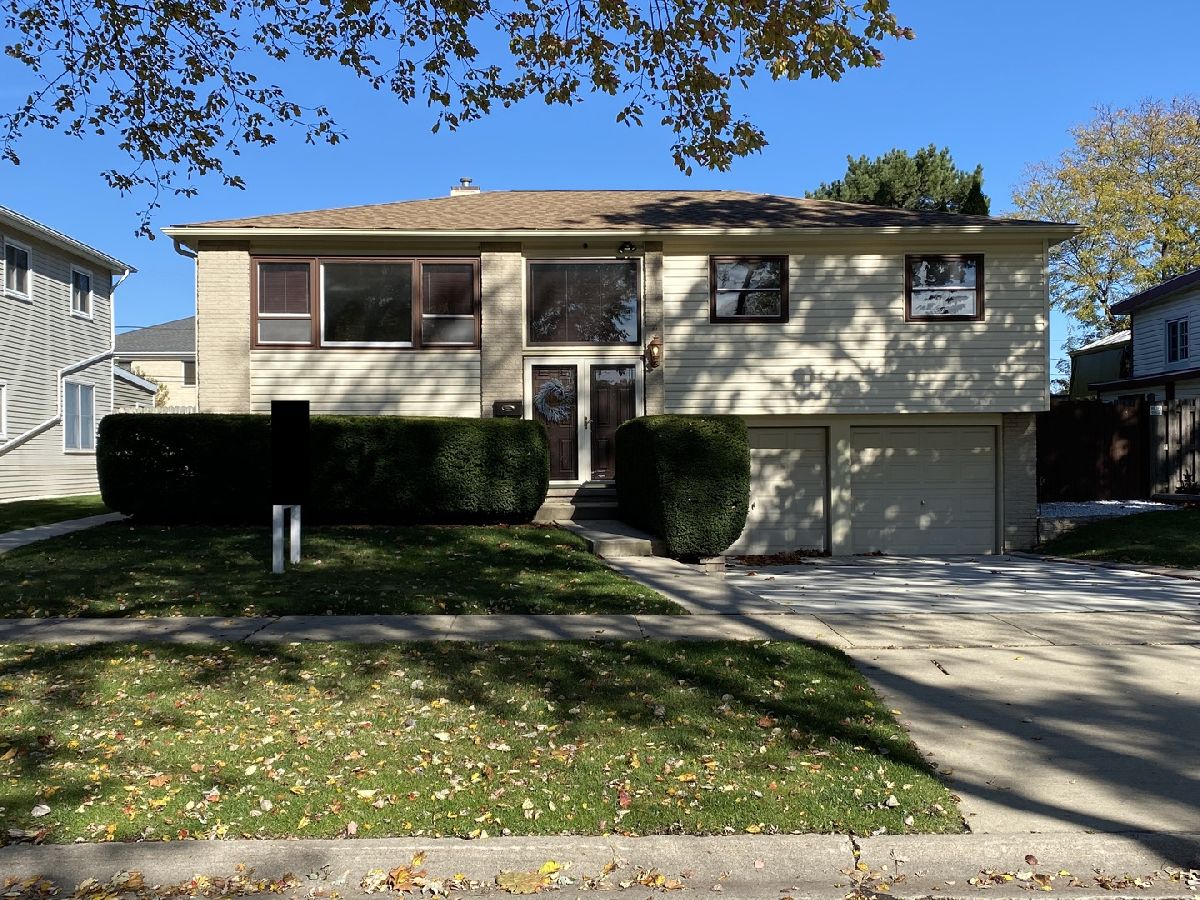 Homes & Condos & Townhomes Sold Des Plaines Terrace Des Plaines Illinois, 774 Polynesian