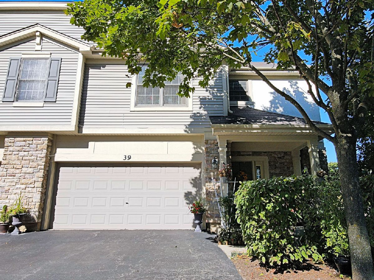 Townhomes Sold Aspen Grove Palatine Illinois, 39 Orchard