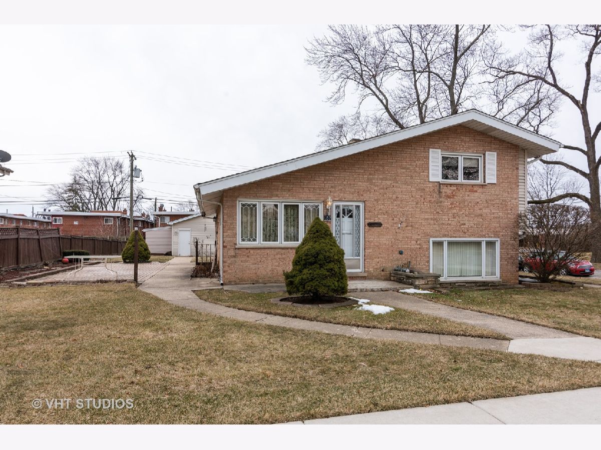 Townhomes & Homes Sold Cumberland Village Des Plaines Illinois, 157 Drake
