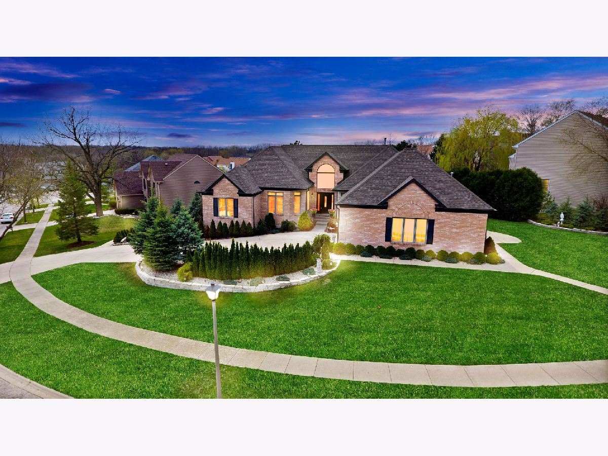 Homes Sold Hunt Club Hills Cary Illinois, 930 Chancery