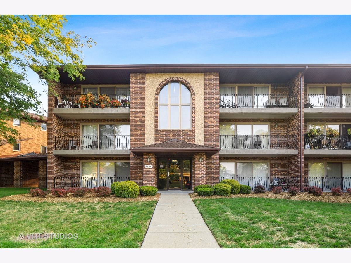 Condominiums Sold Marydale Willowbrook Illinois, 7535 Sheridan