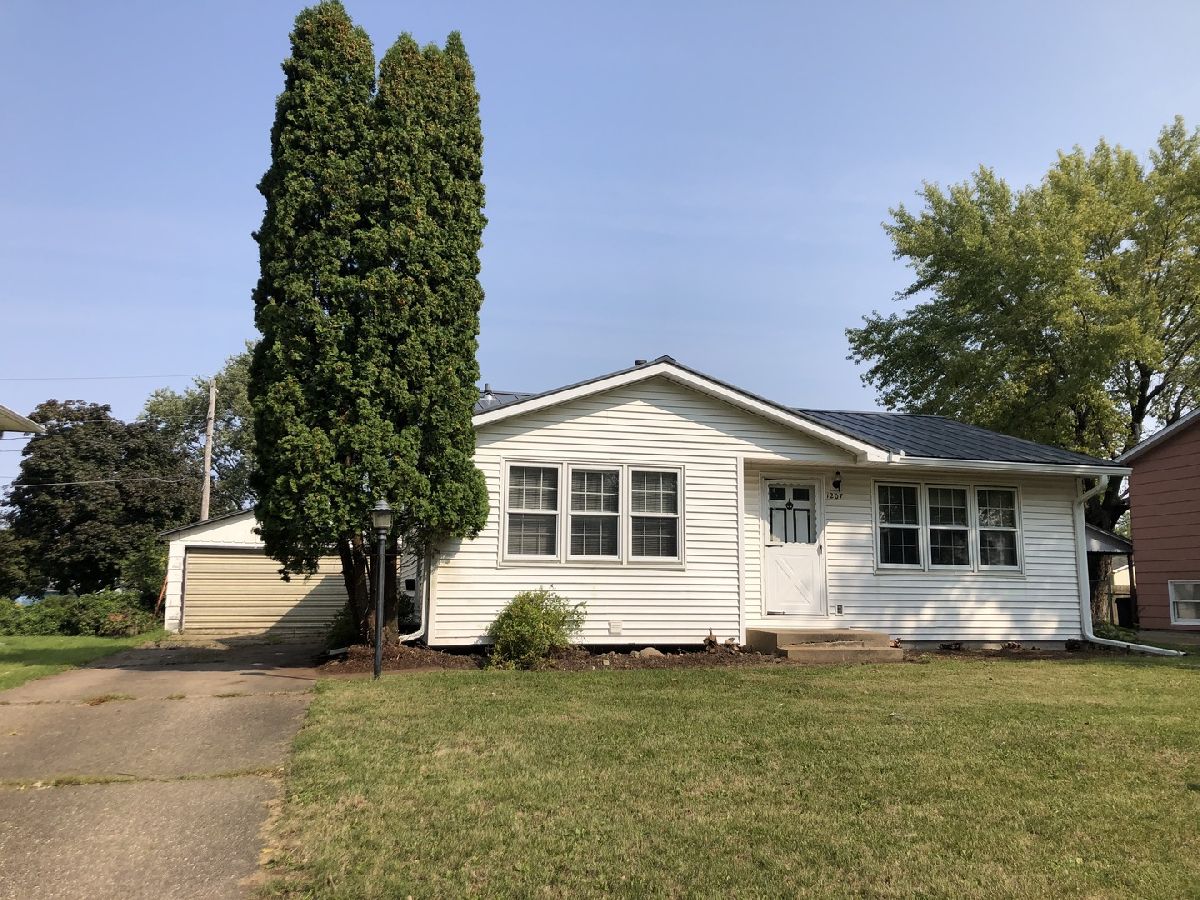  Sold Rock Island Illinois, 1207 95th