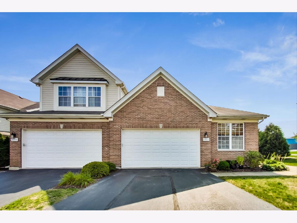 Condos & Townhomes Sold Violet's Farm Darien Illinois, 8422 Dawn