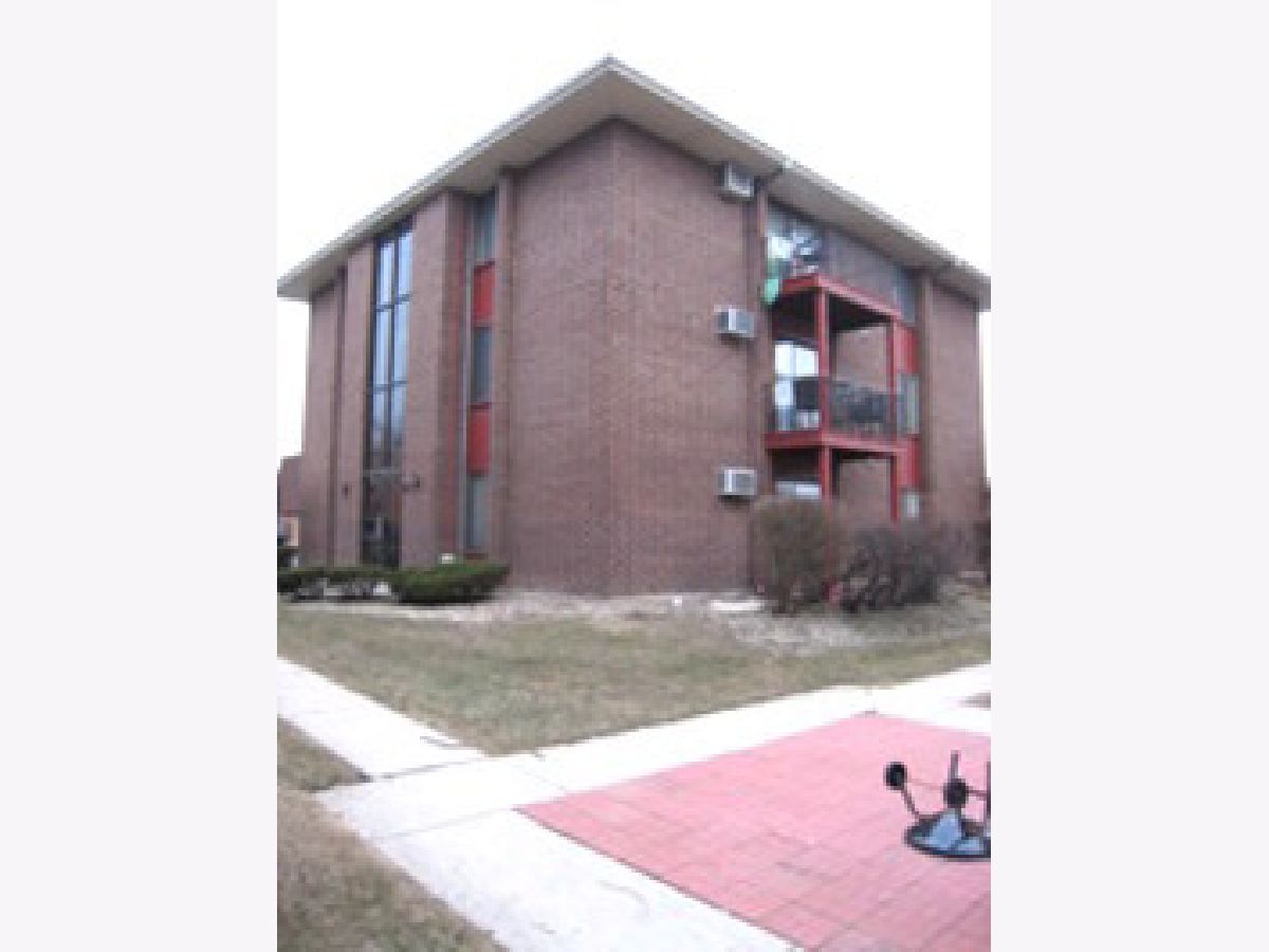 Condominiums Rented Oak Terrace Oak Forest Illinois, 15820 Terrace