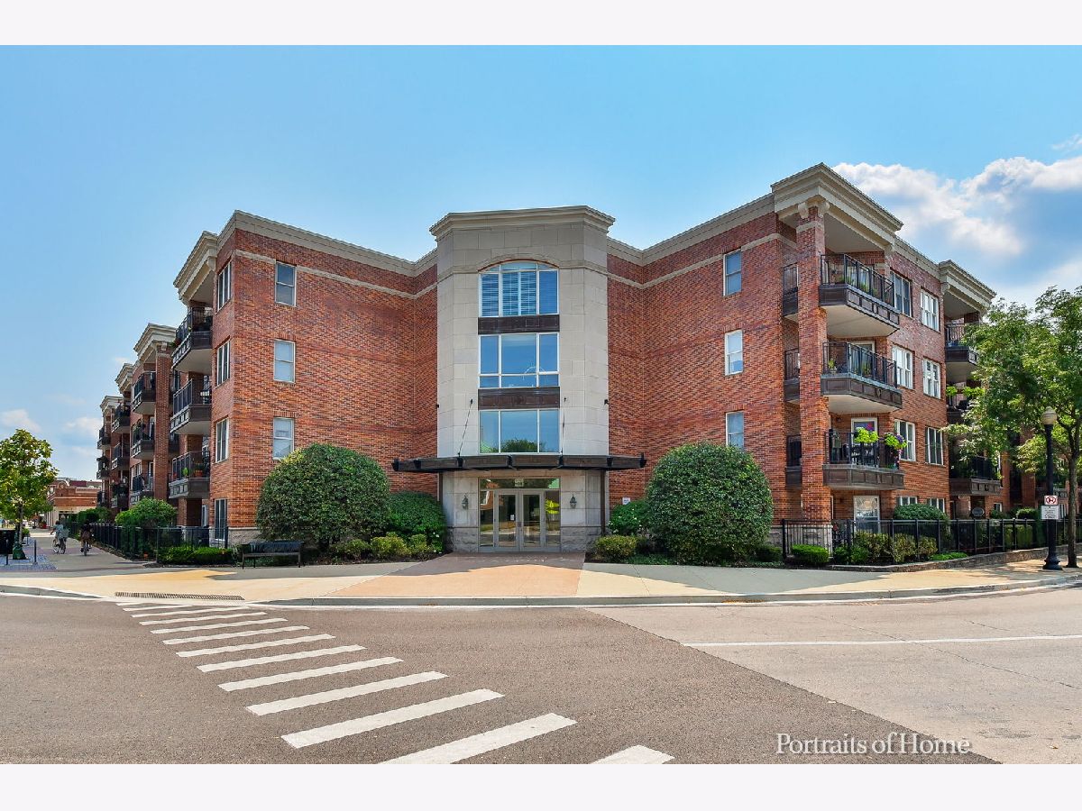 Condominiums & Homes Sold Wheaton Place Wheaton Illinois, 111 Wheaton