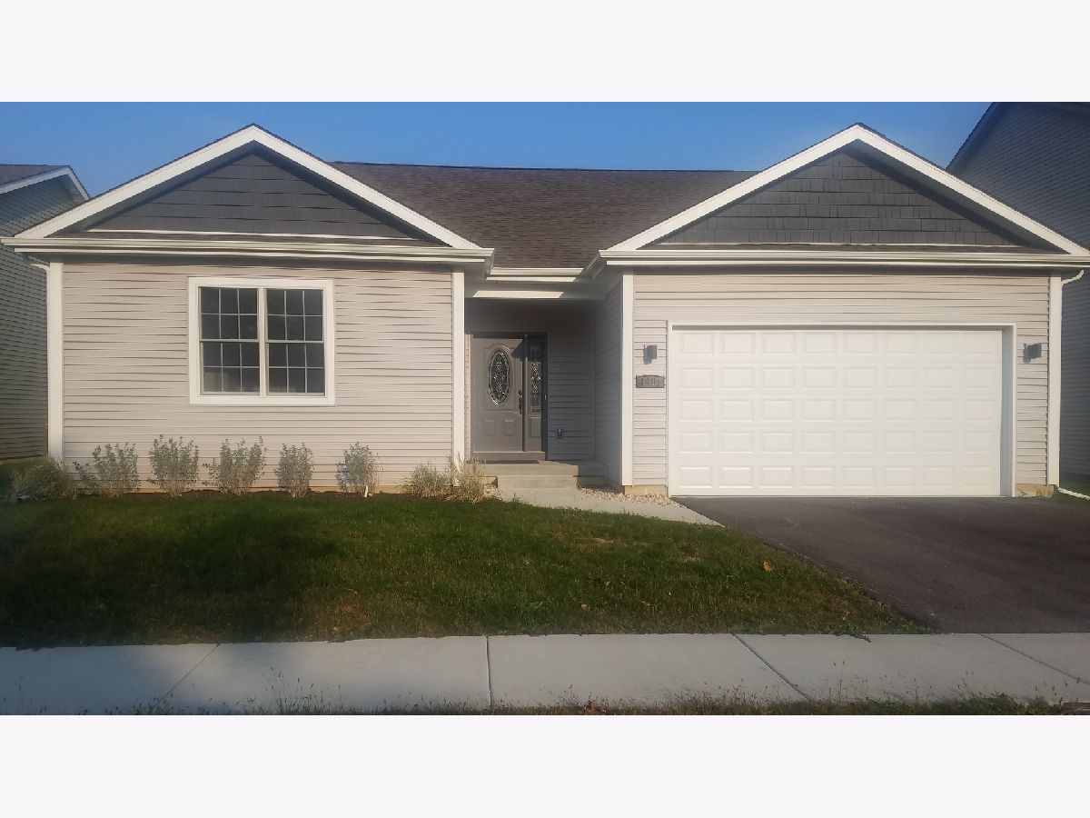 Homes Sold Country Ridge Woodstock Illinois, 1401 Sandpiper
