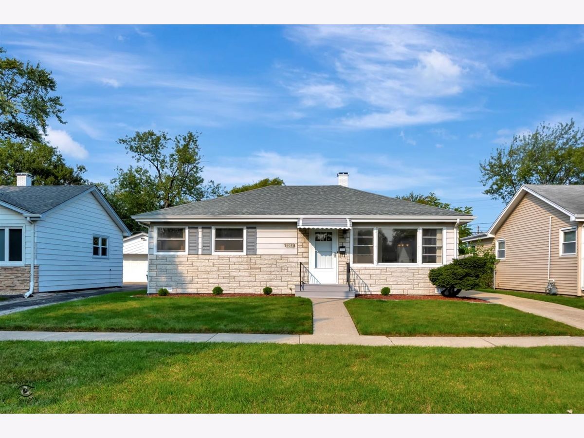 Homes Sold Lawn Heights Oak Lawn Illinois, 9012 51st