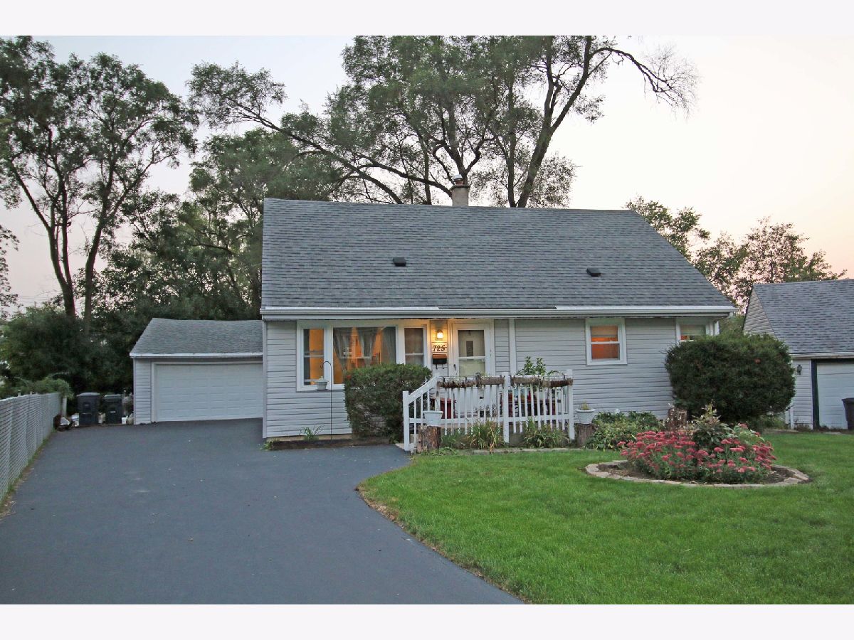 Homes Sold Indian Hills Round Lake Heights Illinois, 725 Cedarwood