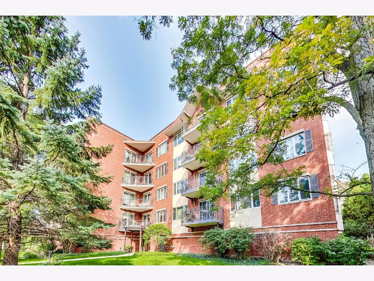 Condos & Townhomes Sold Morningside Terrace Evanston Illinois, 2601 Central