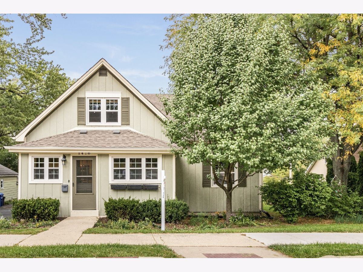 Homes Sold Moors St Charles Illinois, 1418 Dean