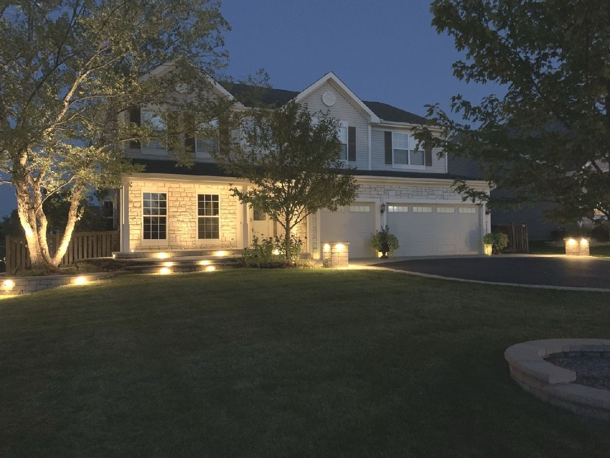 Homes Sold Cross Creek Lindenhurst Illinois, 251 Cross Creek