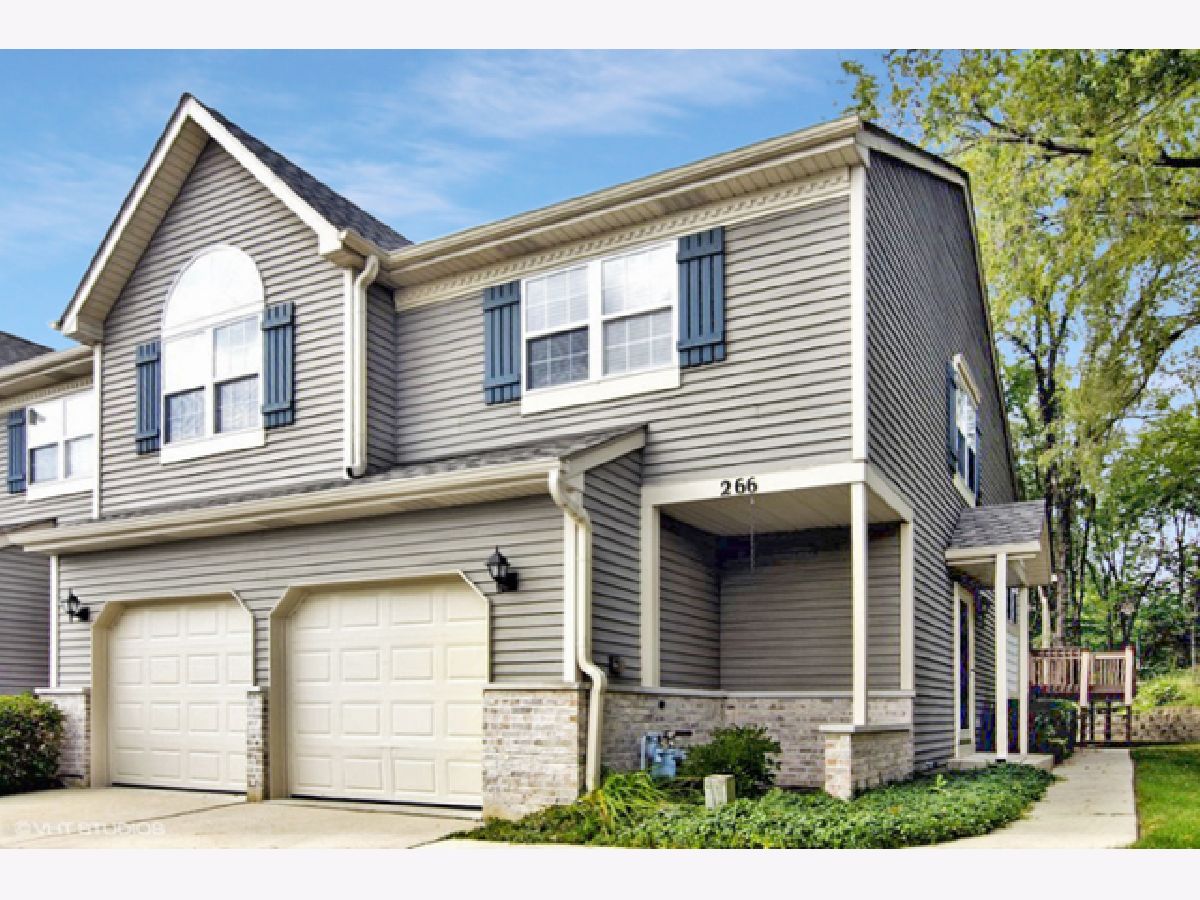 Townhomes Sold Dunridge Condos East Dundee Illinois, 266 Dunridge