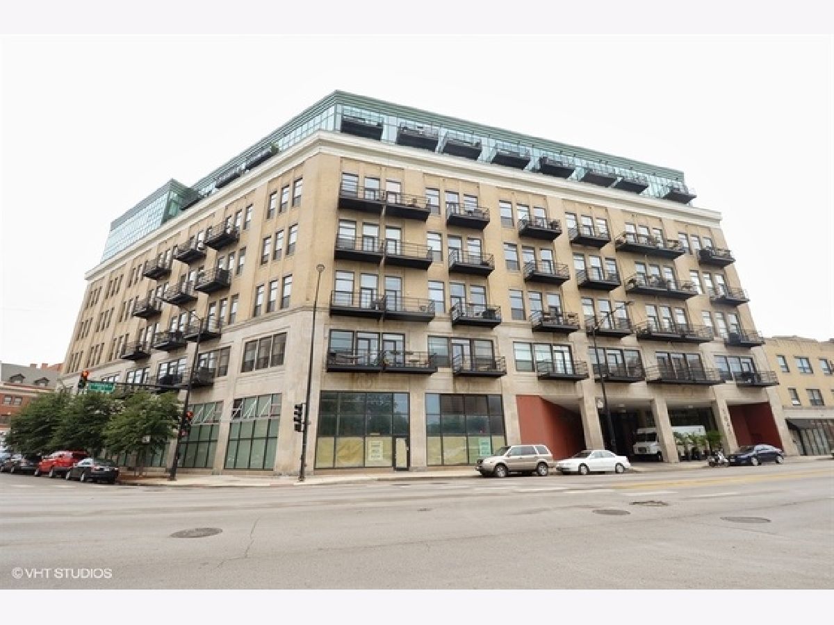 Condominiums Rented Paramount Lofts Chicago Illinois, 1645 Ogden